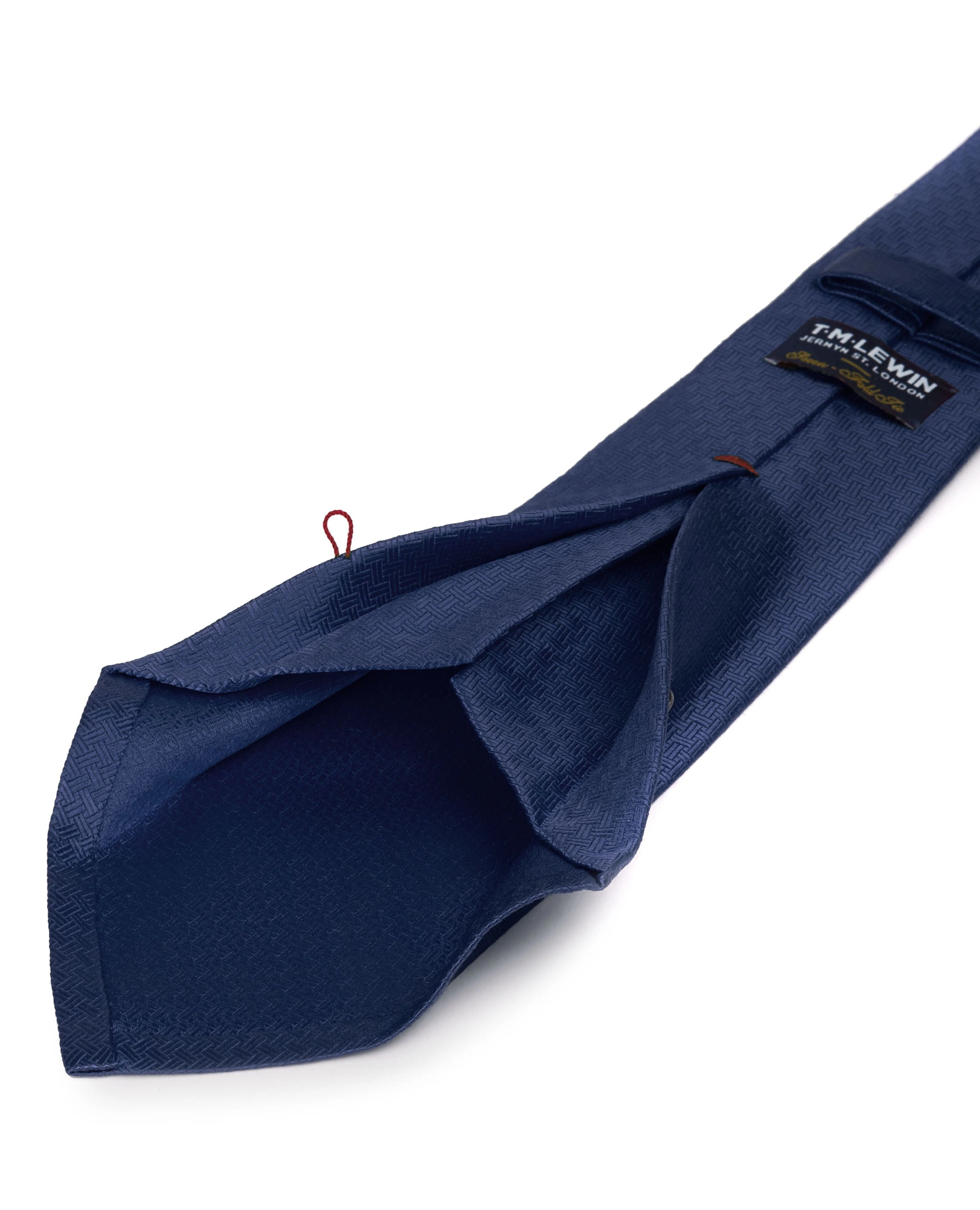 Blauer Seidenkrawatte Breitband 7-fach gefaltet Stilvolle Marine Eleganz Für den modernen Gentleman